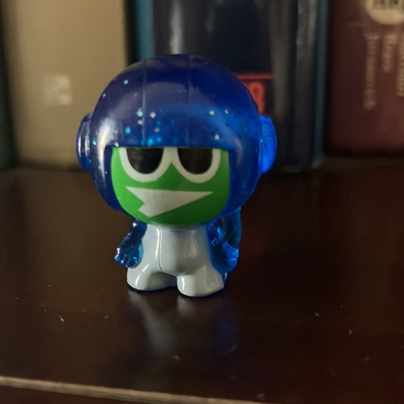 Trio of Gogo Crazy Bones Series 2 Evolution Figures - Picture 3 of 5